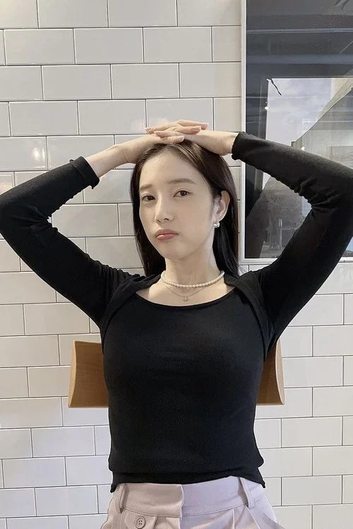 윤채경