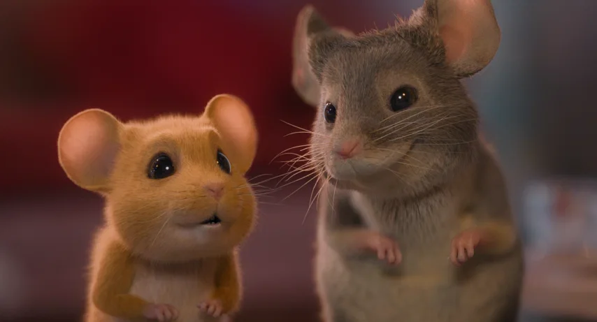 A Mouse Hunt for Christmas — Stills